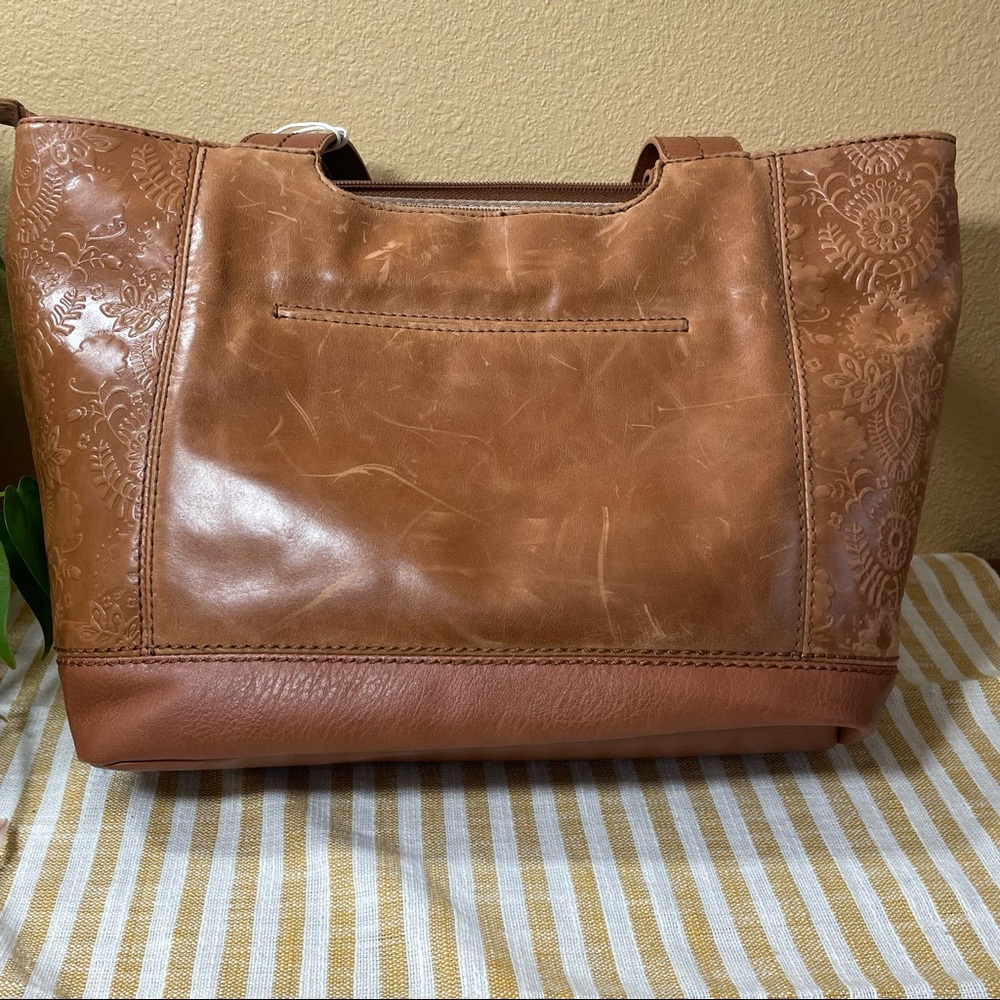 The Sak De Young Hobo Vintage Distress Finished Purse Tote Bag